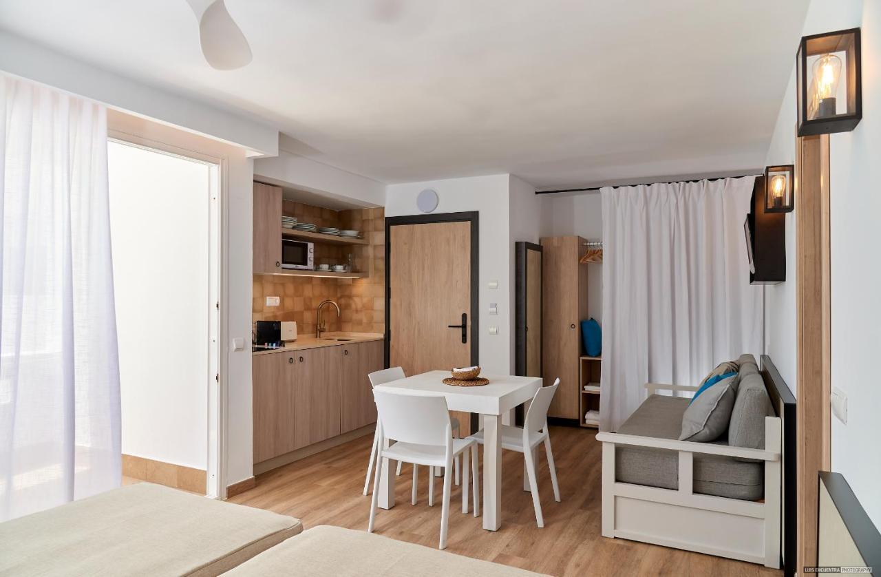 Apartamentos Sabina Playa La Savina  Exterior photo
