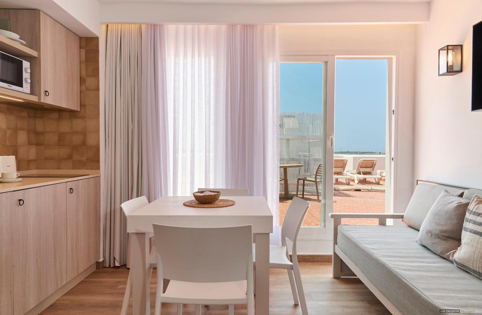 Apartamentos Sabina Playa La Savina  Room photo